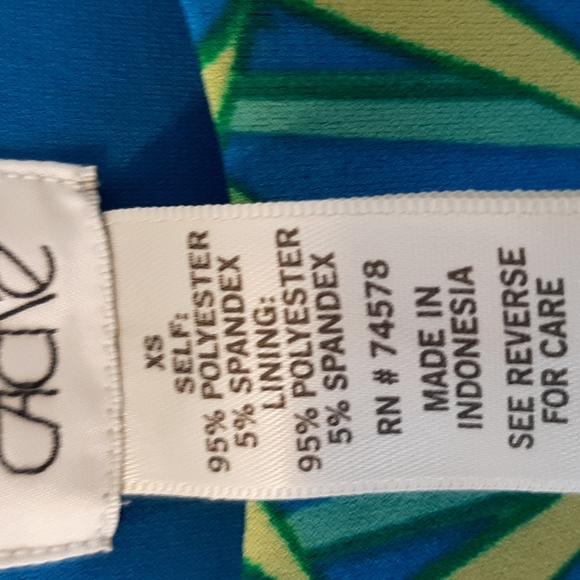 Cache tropical print sleeveless sheath dress. - Picture 3 of 5